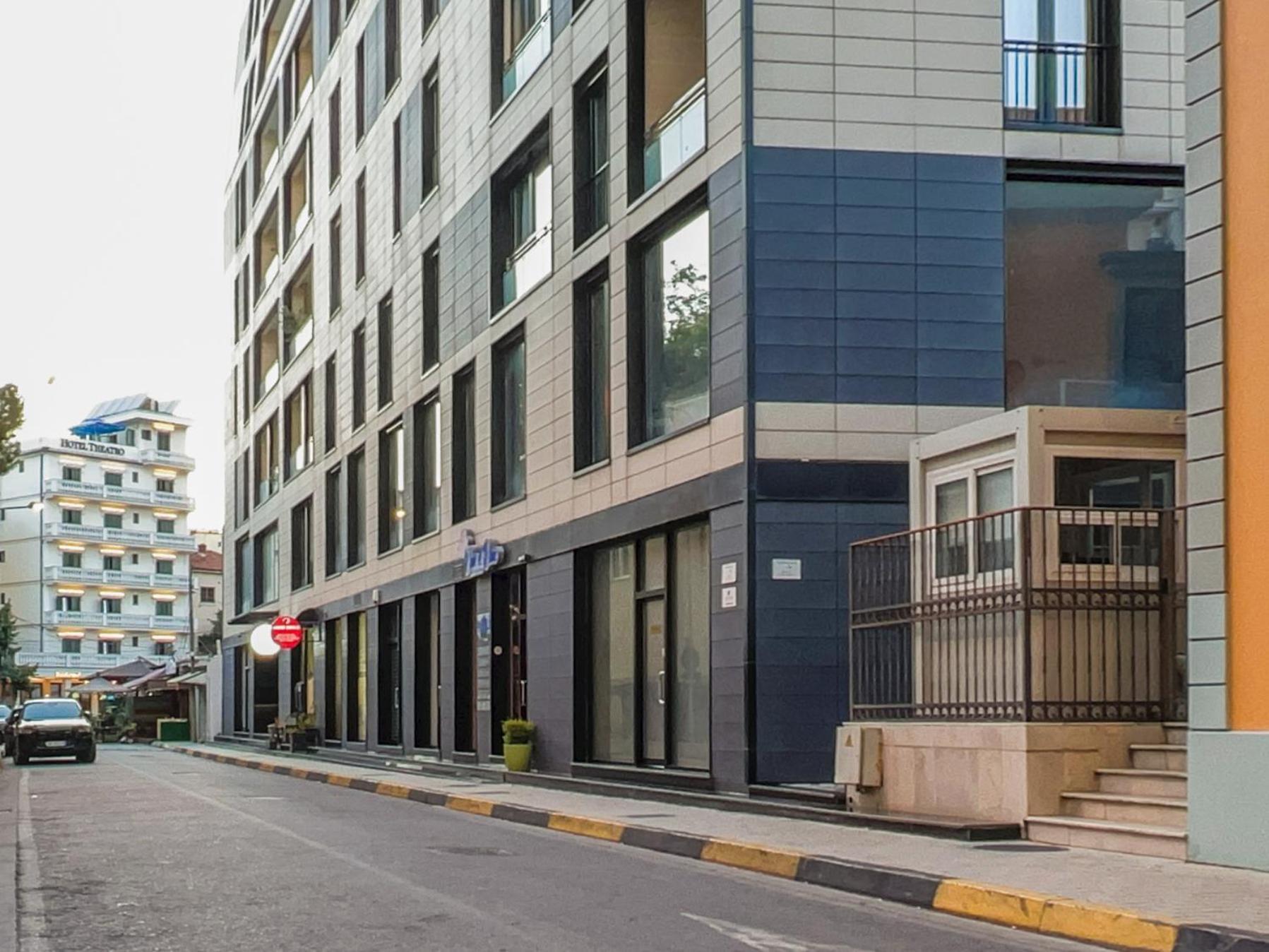 Downtown Grand Comfort Тирана Екстериор снимка